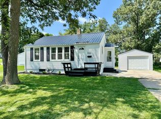 950 22nd St, Marion, IA 52302