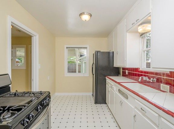 5th image of 5206 C St
