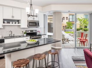 1555 Selby Ave, Saint Paul, MN 55104