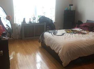 3328 28th St, Astoria, NY 11106
