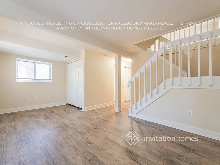 19074 E Mansfield Dr — Photo 9