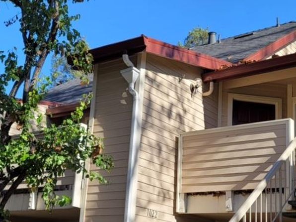 1022 Cedar Gables Dr