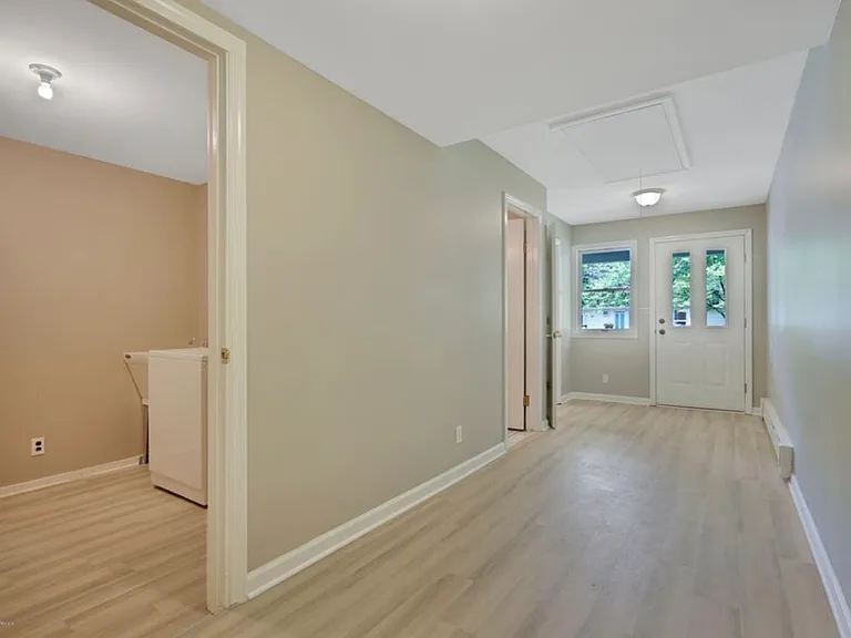 45 Tamara Dr — Photo 23