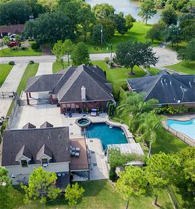 370 Amber Ln, League City, TX, 77573