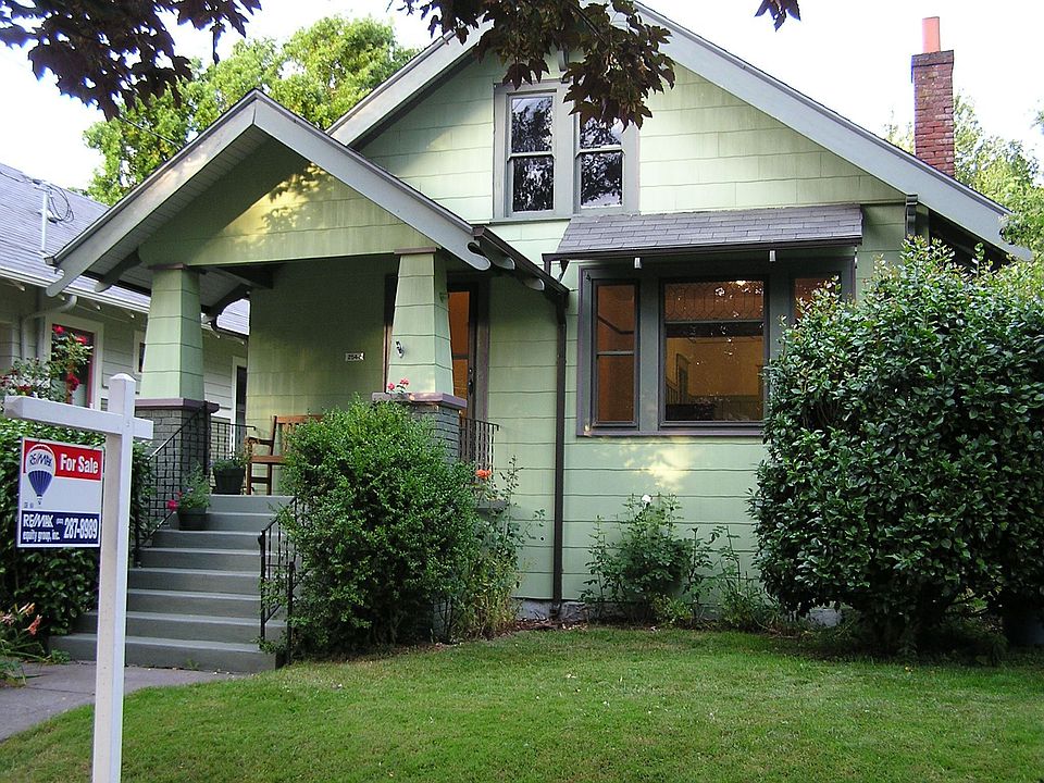 2544 SE 35th Place