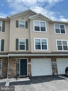 3596 Pinecrest Ct, Fayetteville, PA, 17222