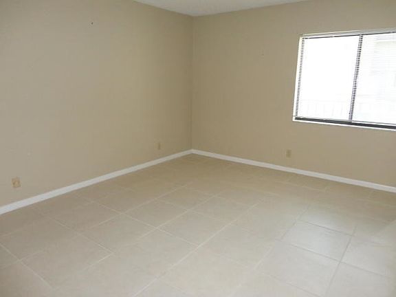 5th image of 1605 S Us Highway 1 APT D205
