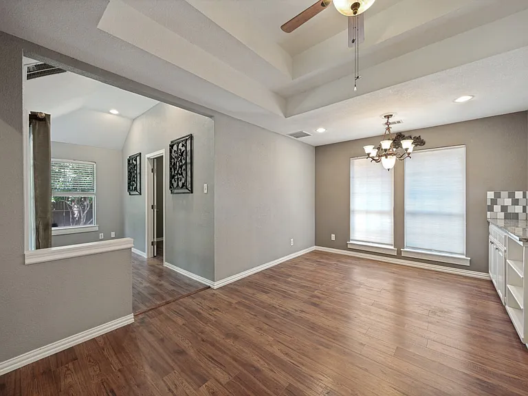 3317 Hazlewood Ct — Photo 8