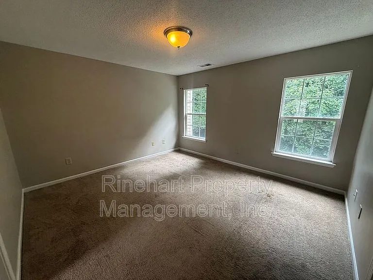 760 Tavern Ct — Photo 18