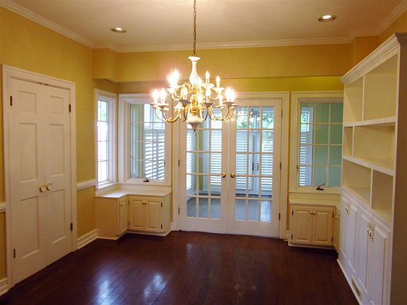 5th image of 3689 Marlborough Way
