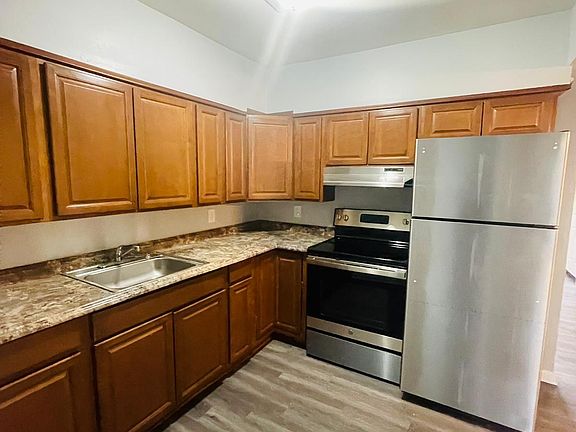 4th image of 136 Hamilton St #1