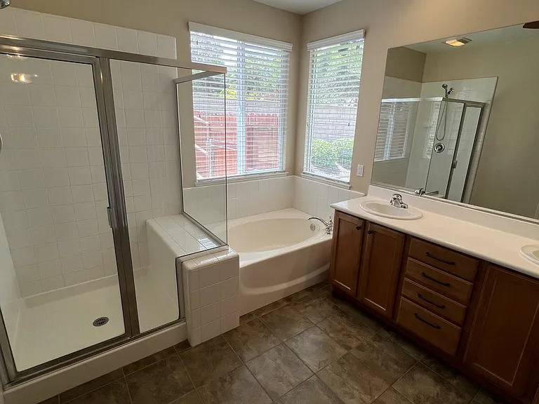 1612 Camino Largo St — Photo 24