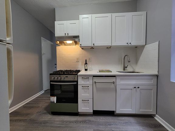 2nd image of 5616 Hudson Ave #2