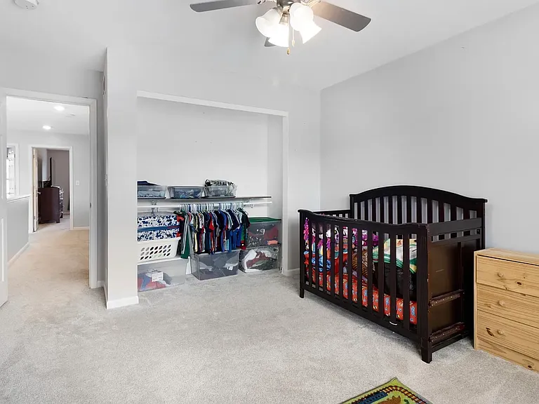 433 Acushnet St — Photo 17