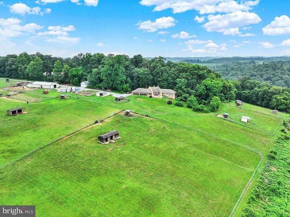1st image of 8272 Woodbine Rd