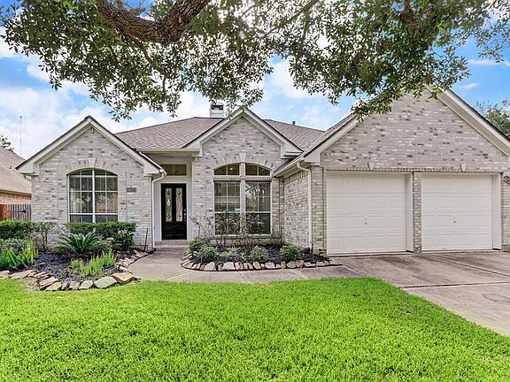 4th image of 4615 Bayview Ct