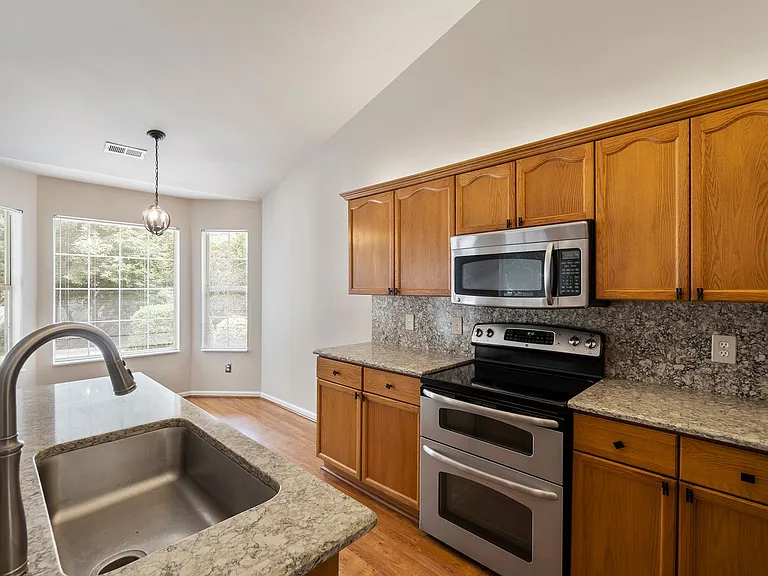 12207 Bright Angel Ct — Photo 9