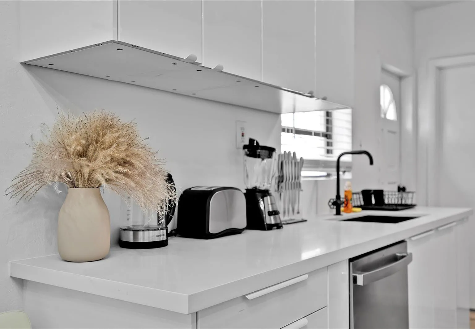 1 bed, 770 sqft, $1,700 — Photo 4
