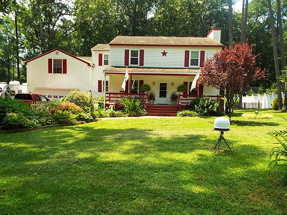 3rd image of 7232 Deer Run Dr