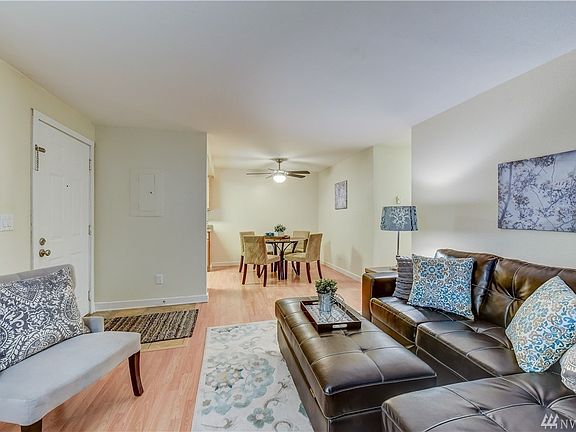 3rd image of 16817 Larch Way Unit D108
