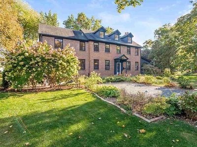 37 Old Shore Rd, Maple Bluff, WI, 53704