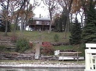W2201 Country Club Ln, East Troy, WI 53120