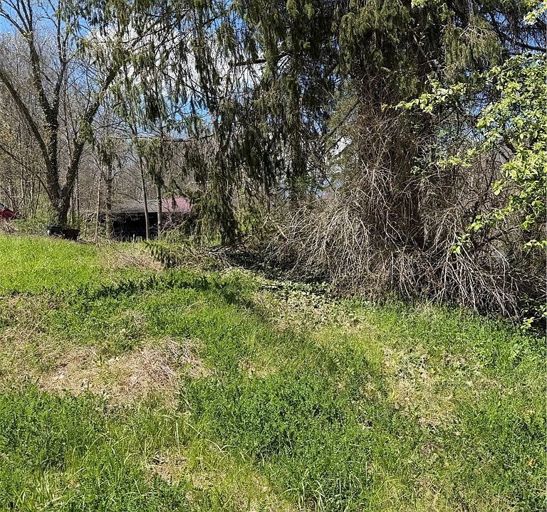1st image of 2615 Yellow Creek Rd