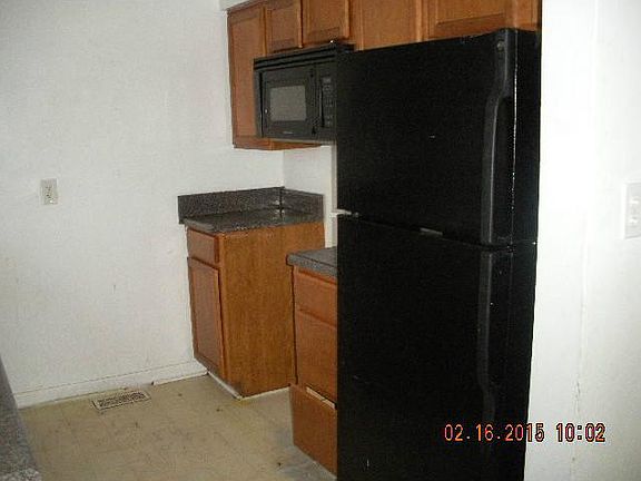 5th image of 917 Westgate Ct