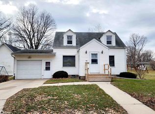 520 Maple St, Osage, IA 50461