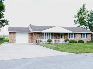 7701 N Meadow View Ln, Muncie, IN 47303