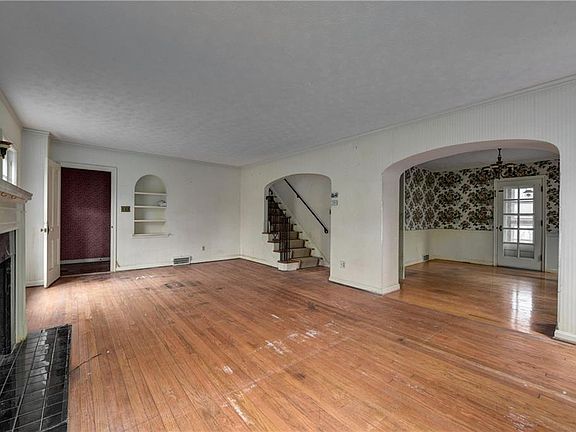 4th image of 20874 Morewood Pkwy