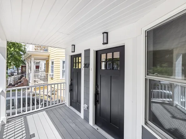 207 Highland Ave #B, Somerville, MA 02143