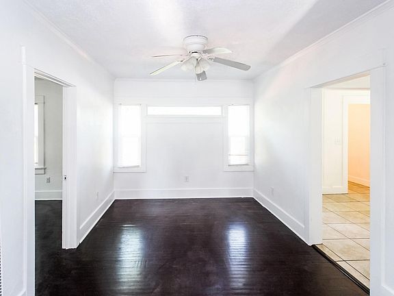 5th image of 384 N Michigan Ave