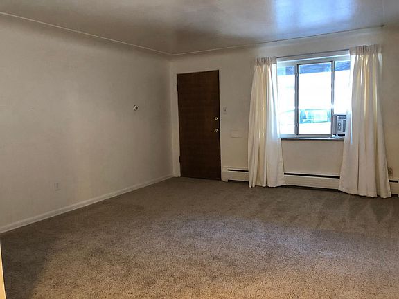 4th image of 2495 S Gaylord St #11
