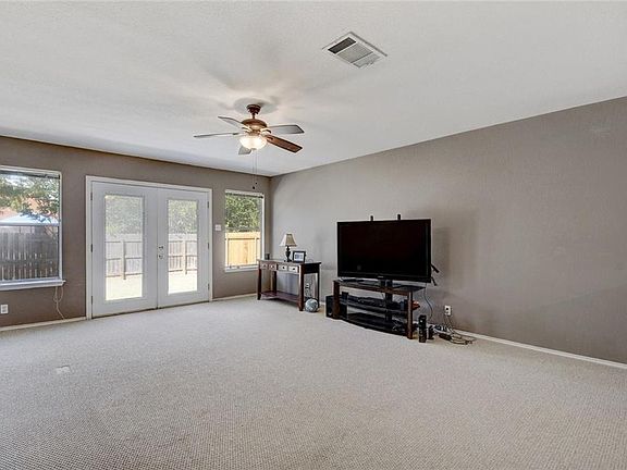 4th image of 740 Annika Way