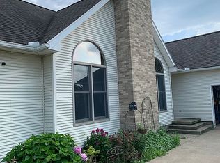 7885 Wadsworth Rd, Marshallville, OH 44645
