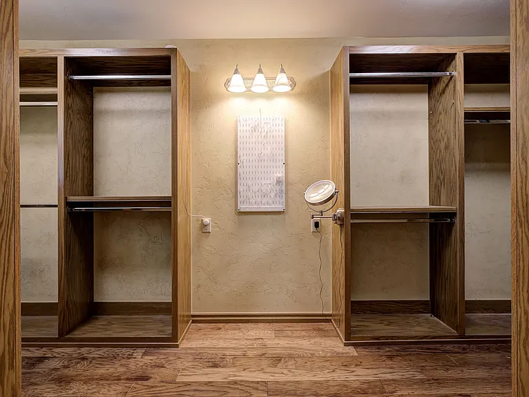 Walk In Primary Bedroom Closet
