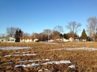 609 Brentwood Rd, Machesney Park, IL 61115