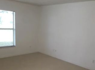 1091 Bluegrass Dr, Groveland, FL 34736