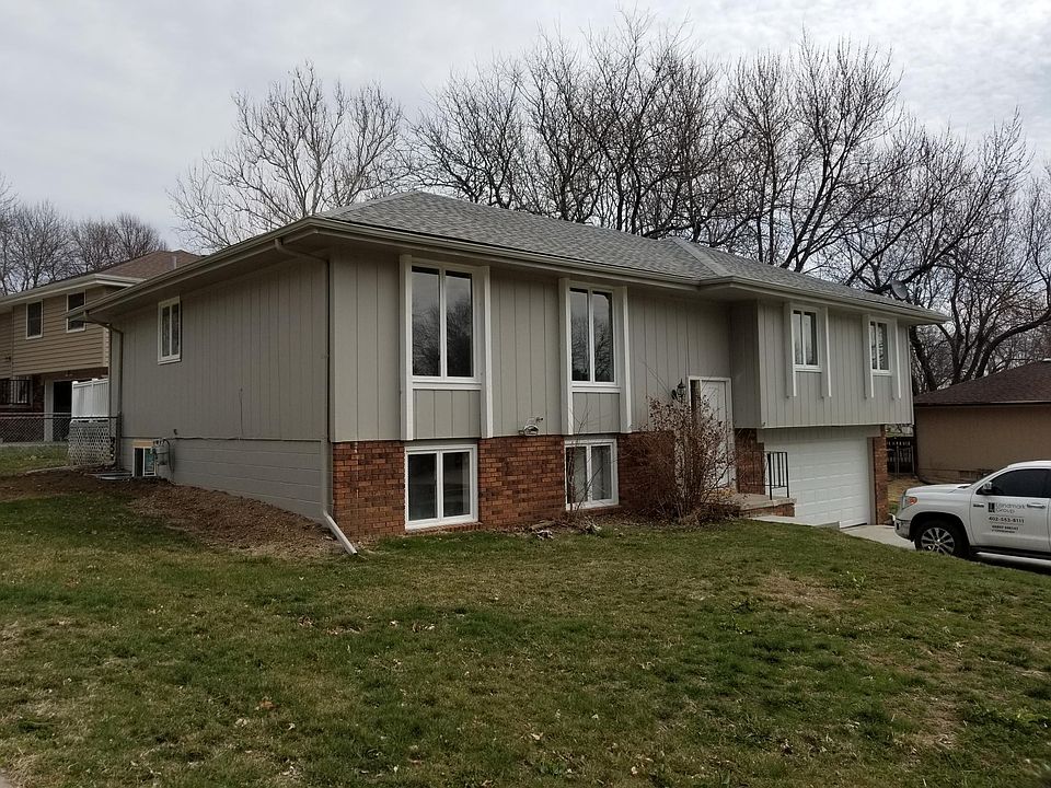 1st image of 12518 Yates St
