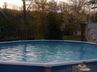 15 Beach Dr, Montague, NJ 07827