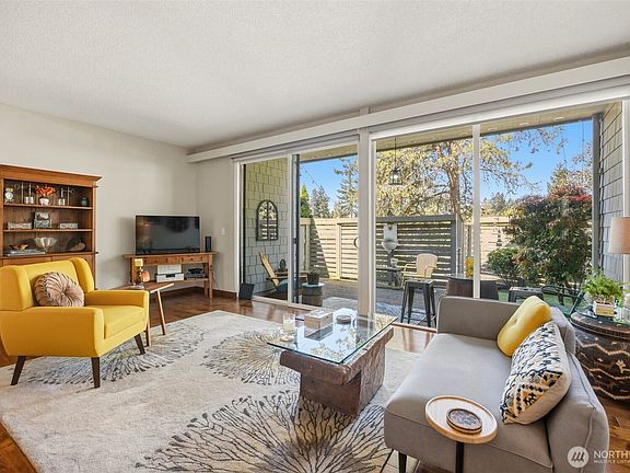 3rd image of 22711 Lakeview Drive #C6