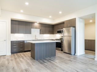 HUB APARTMENTS, Folsom, CA 95630