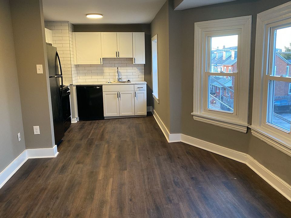 1st image of 132 Main St APT 5