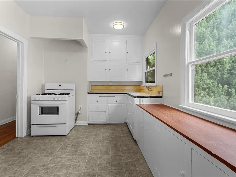 429 N Gardner St #431.5 — Photo 10