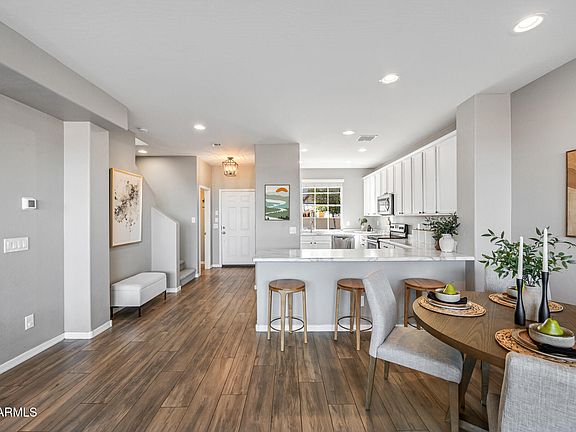 4th image of 2237 S Jacana Lane