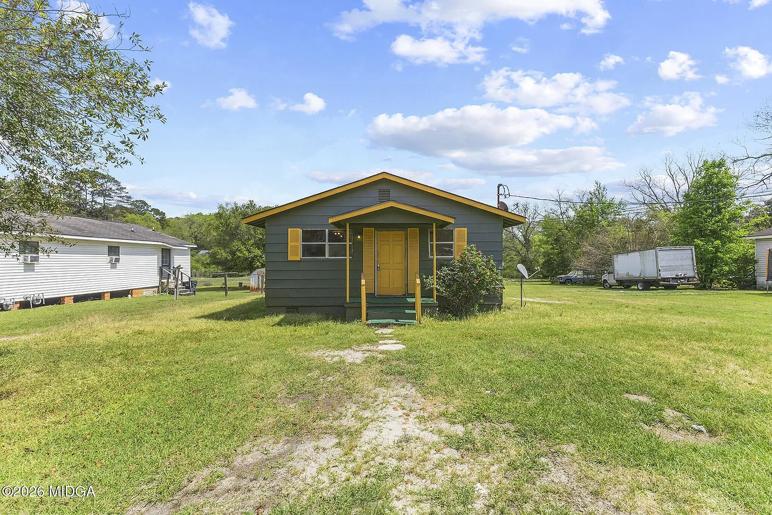 1512 State St photo 1
