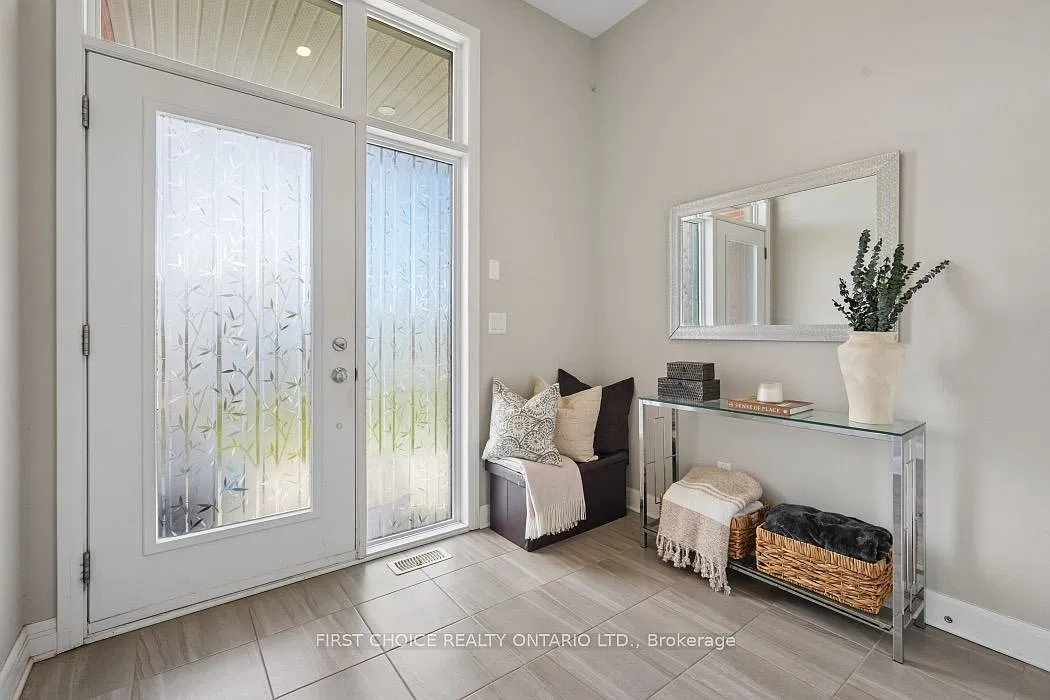 3 bed, $3,495 — Photo 2