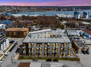 5662 Roberts St #222, Halifax, NS B3K 0E3