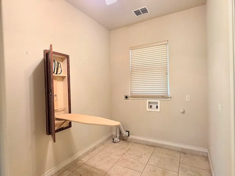 424 Lantana Mesa — Photo 11